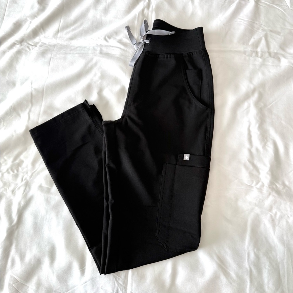 Black High Waisted Yola Skinny Petite Scrub Pants